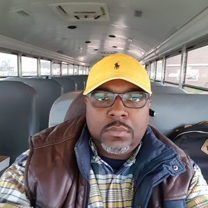 Meet your Posher, Dennis